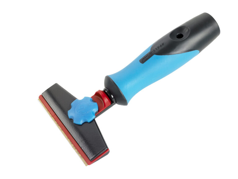 Window Washers Blade Moerman nv. manufacturer of floor -and window wipers / squeegees.